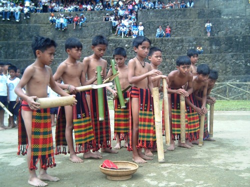 Students of Gawaan Elementary School with their "patanggok" and "gangsa"
